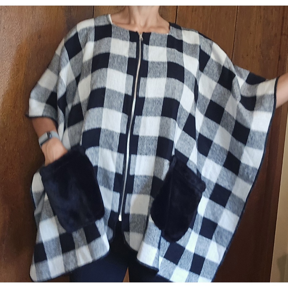 Marcus Adler Buffalo Check Plaid Zip Ponch with Faux Fur Pockets One Size